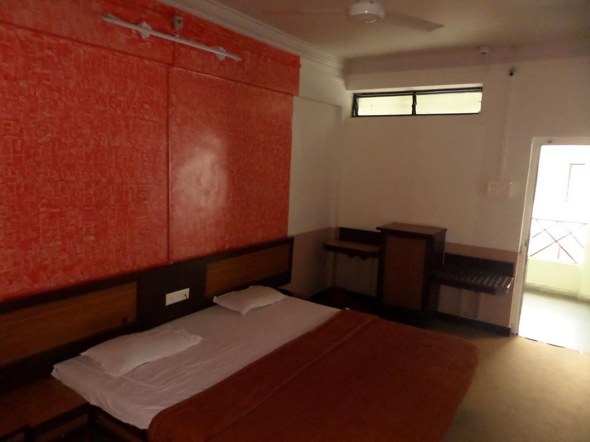 ناسيك Hotel Ayodhya المظهر الخارجي الصورة