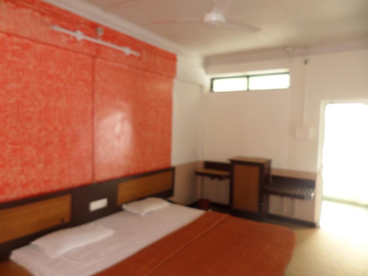 ناسيك Hotel Ayodhya المظهر الخارجي الصورة