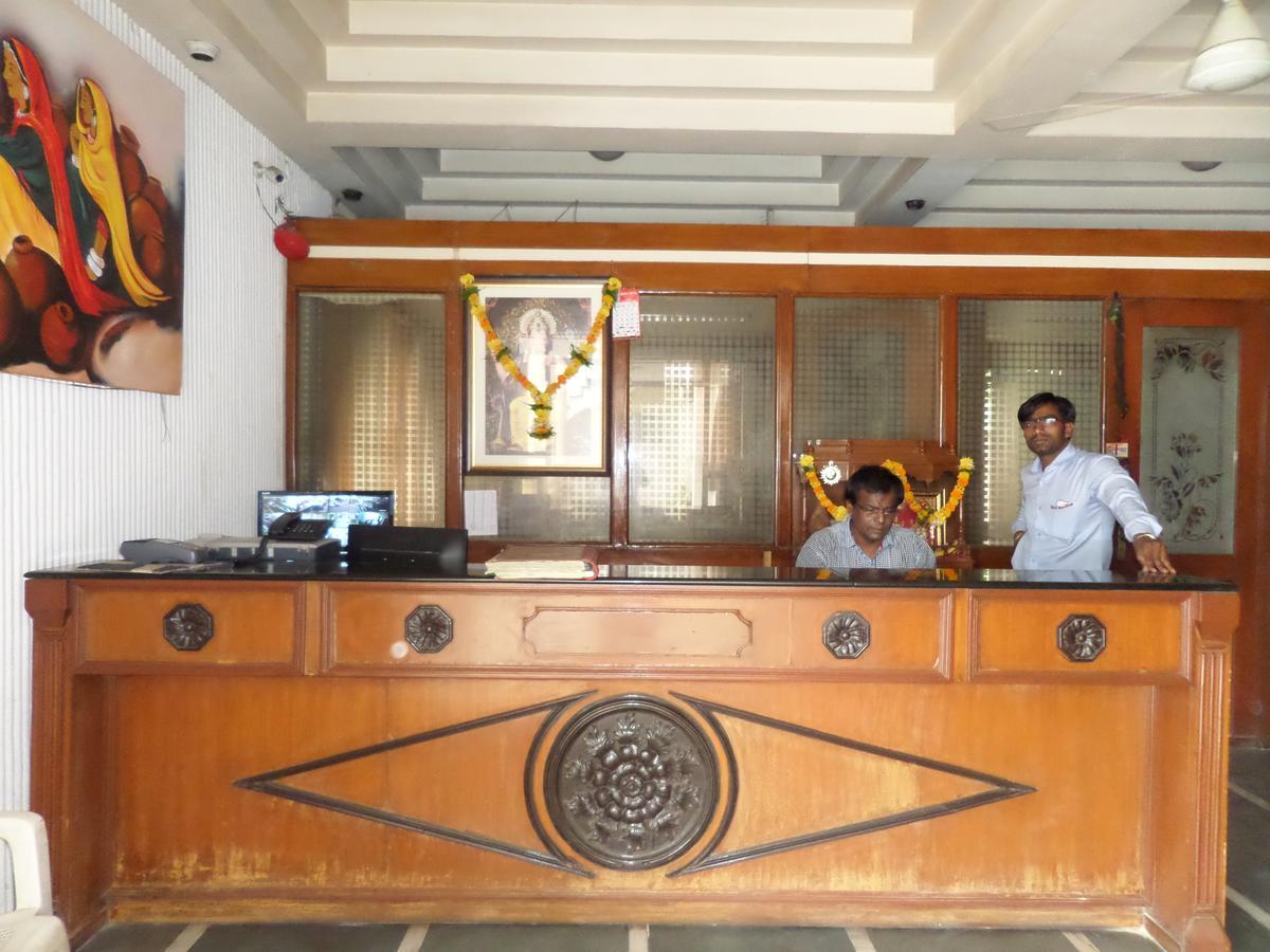 ناسيك Hotel Ayodhya المظهر الخارجي الصورة