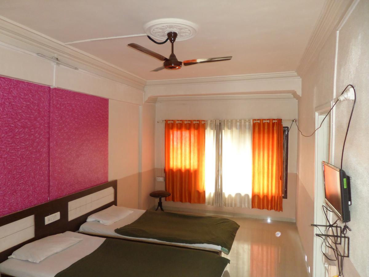 ناسيك Hotel Ayodhya المظهر الخارجي الصورة